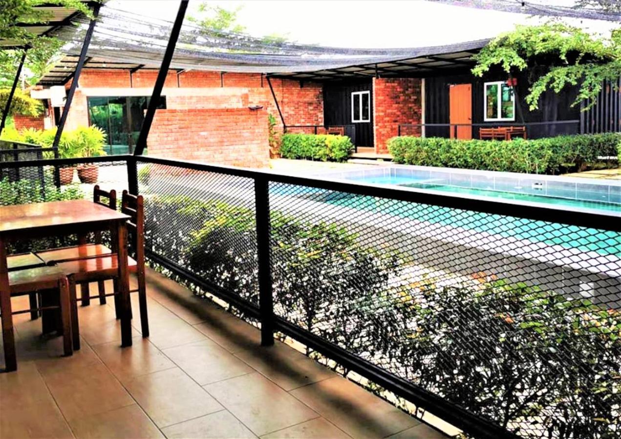 Petak Padin Cottage By The Pool, Kepala Batas  Exterior foto